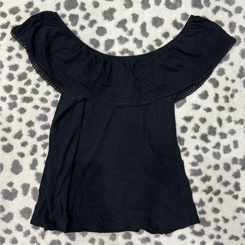 Women’s Old Navy - off the shoulder blouse - black - size LG